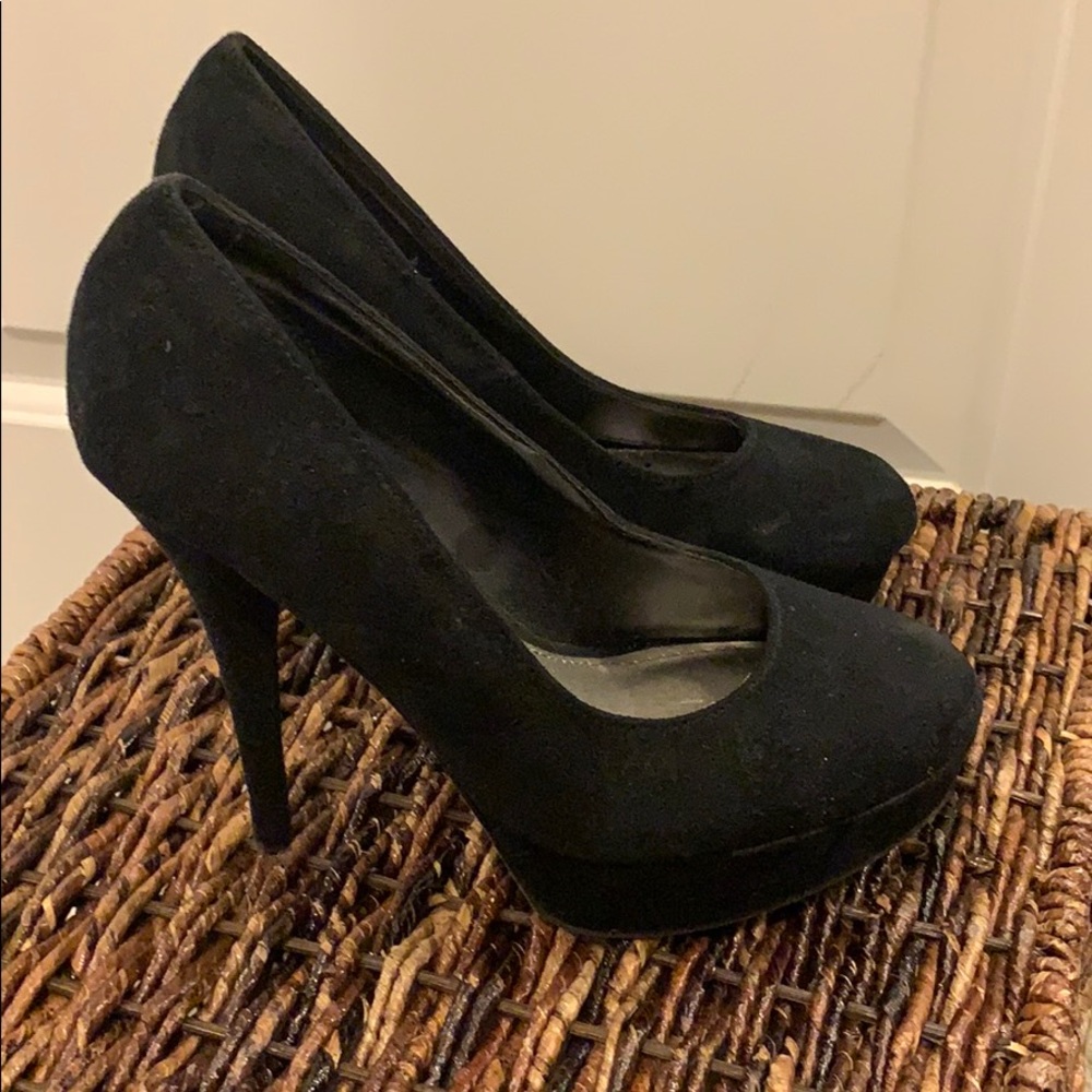 Black velvet material heels
